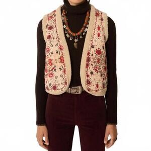 NEW MAISON HOTEL coquelicot paul vest in beige